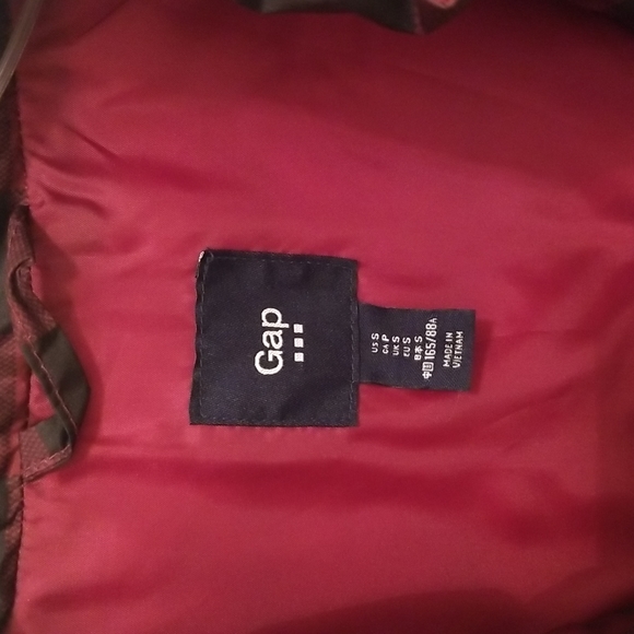 GAP Red & Black Plaid Vest - Picture 3 of 3